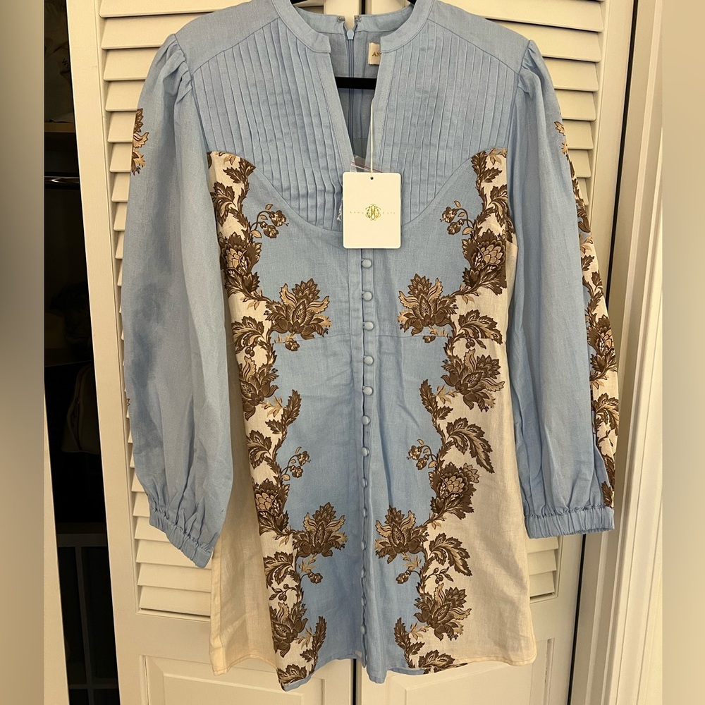 Anna Cate. New with tags. Size medium.